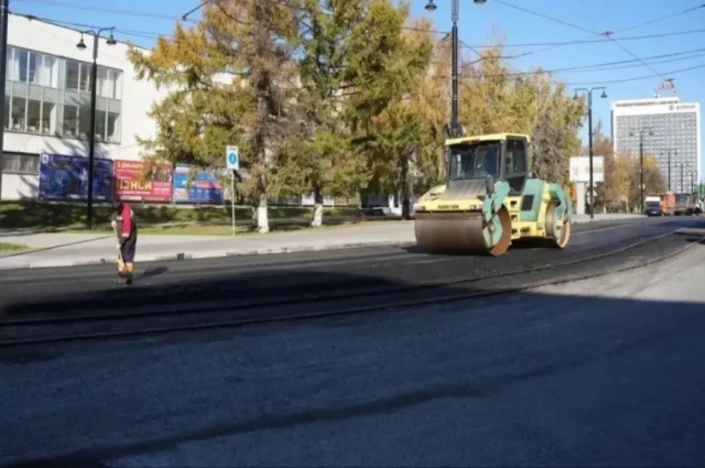 На Спасской в Ульяновске завершили асфальтирование поворотных участков