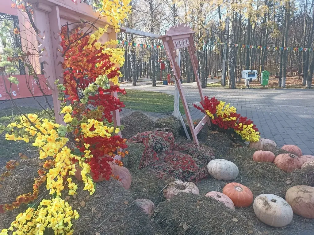 В ульяновском парке «Молодежный» разбили тыкву в фотозоне