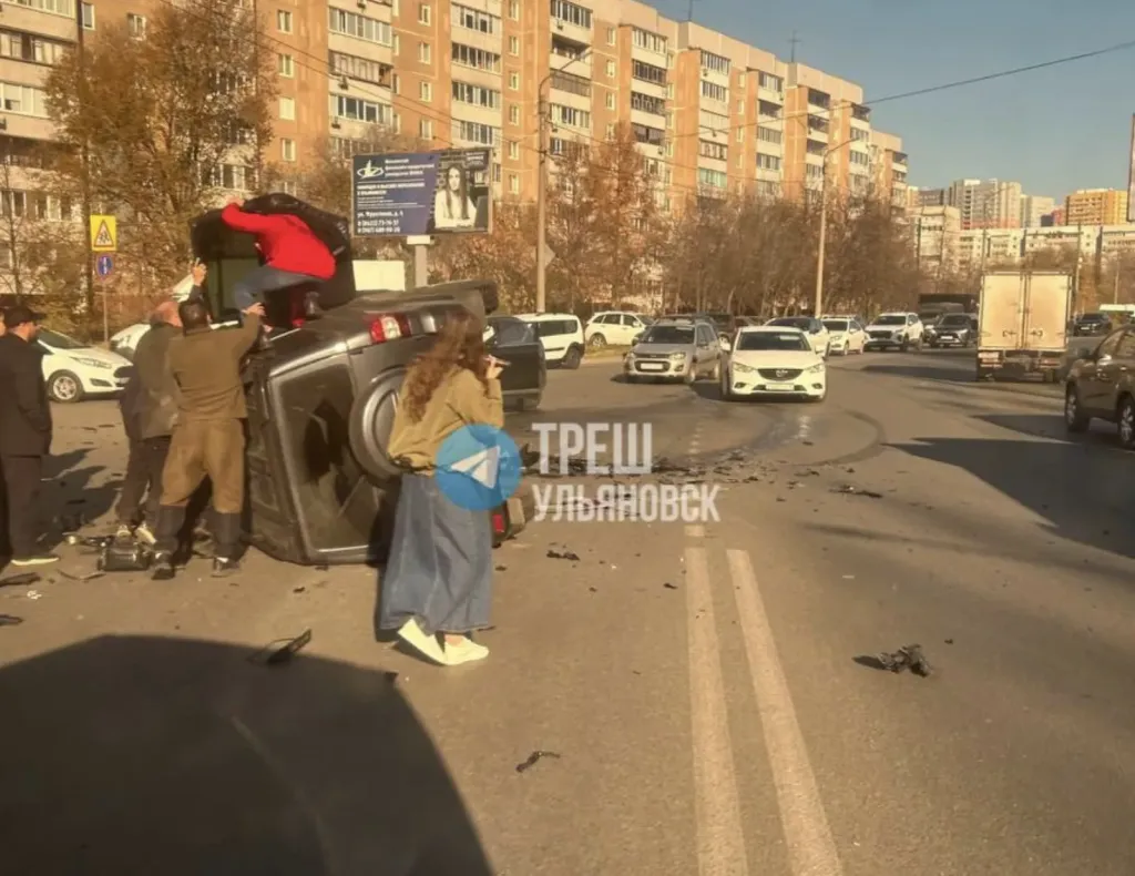 На Шолмова после столкновения перевернулся УАЗ